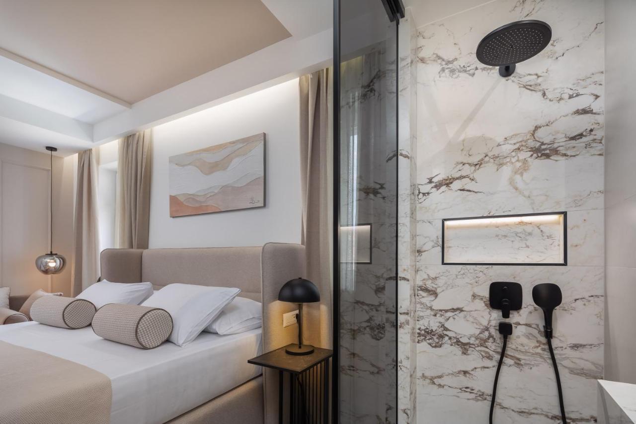 Luxury Rooms Le Prestige Few Minutes From Split'S Iconic Waterfront Exterior photo