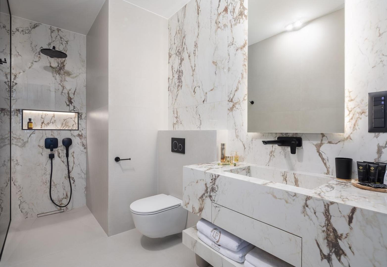 Luxury Rooms Le Prestige Few Minutes From Split'S Iconic Waterfront Exterior photo