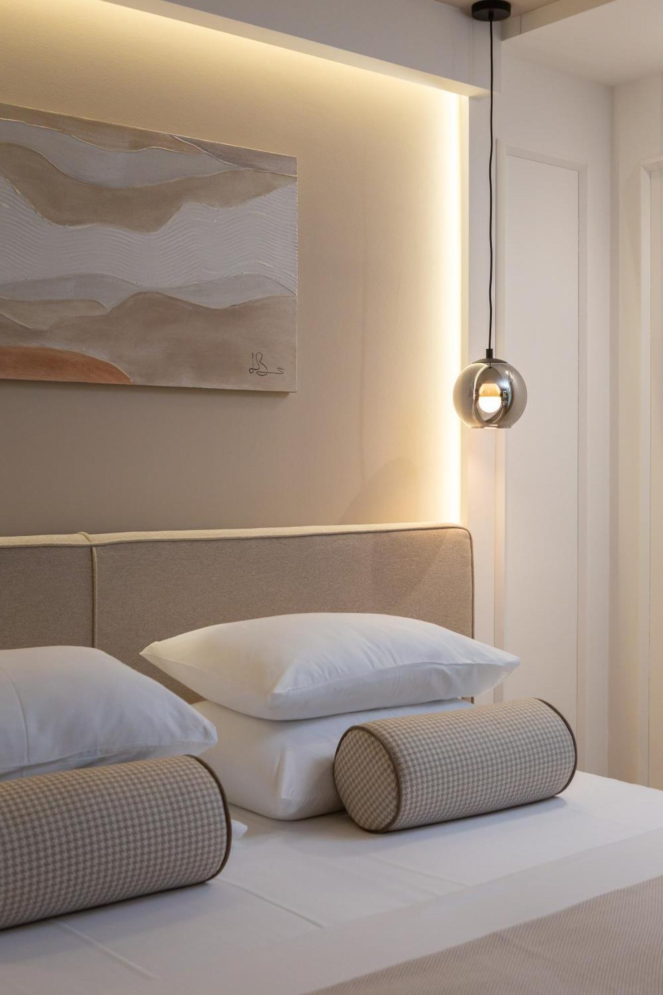 Luxury Rooms Le Prestige Few Minutes From Split'S Iconic Waterfront Exterior photo